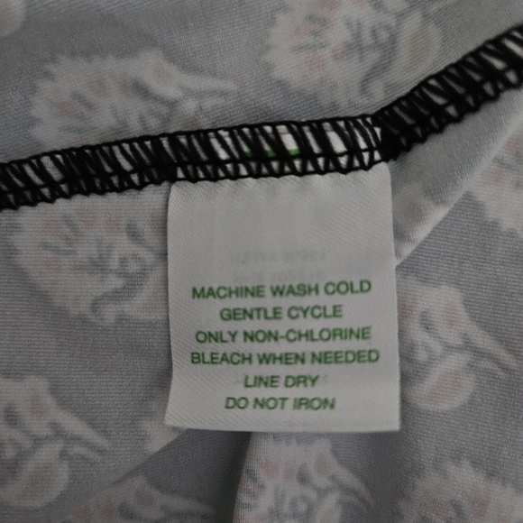 Garnet Hill Swim Rashguard Natural UPF 50+ M Long Sleeve Pullover 1/4 Zip Black - Picture 9 of 14